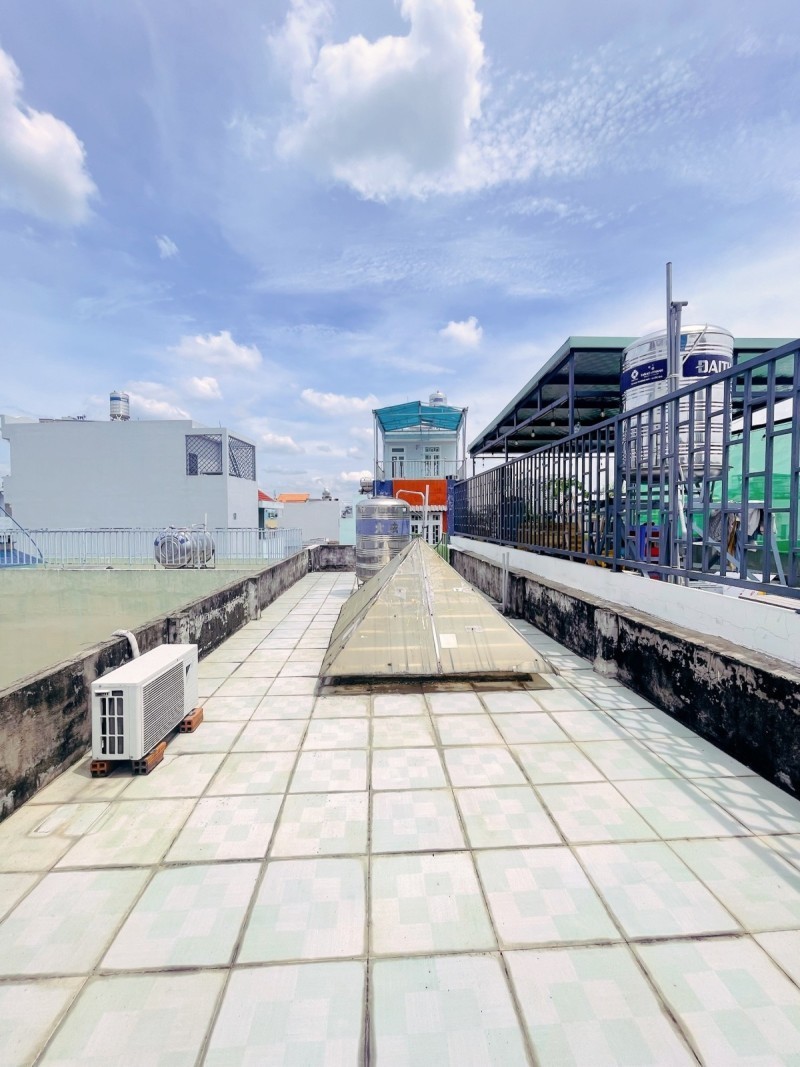 Bán nhà riêng 50m2, Hẻm xe hơi Đường Lý Thánh Tông, Tân Phú 5