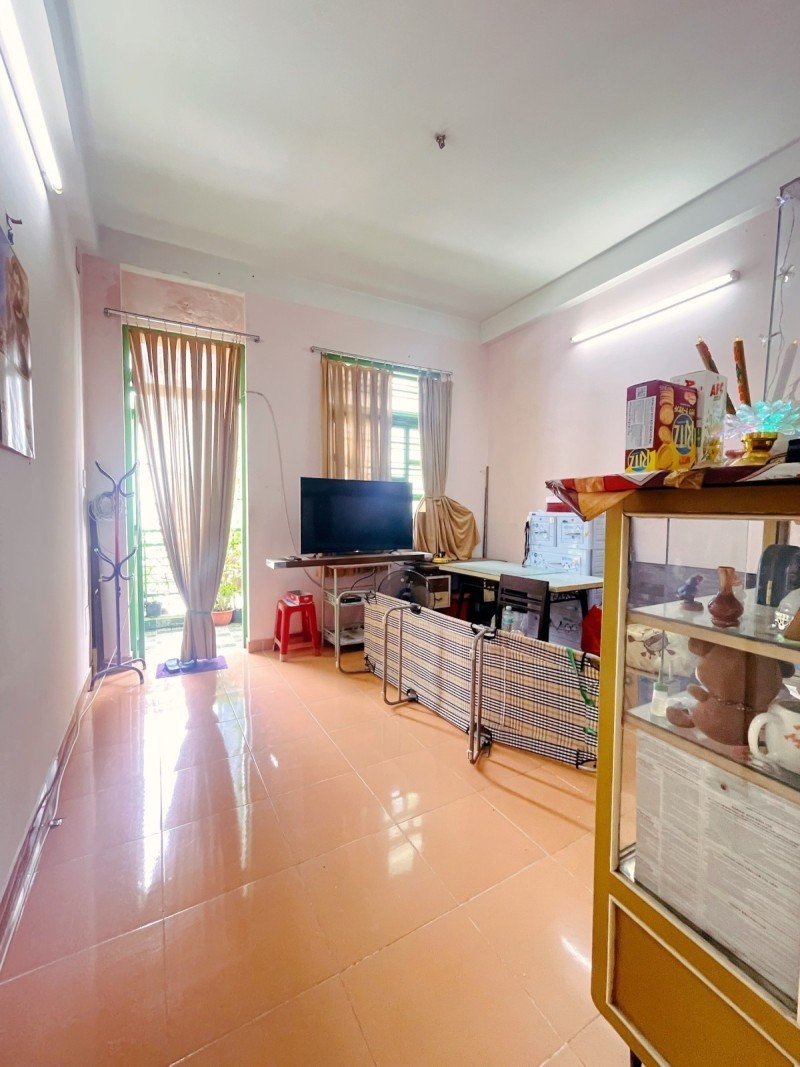 Bán nhà riêng 50m2, Hẻm xe hơi Đường Lý Thánh Tông, Tân Phú 4