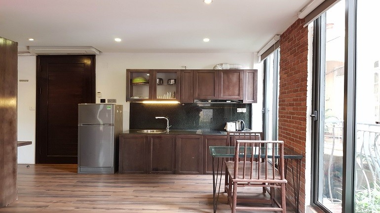 Cho thuê căn hộ giá rẻ tại Đặng Thai Mai, Tây Hồ, 40m2, 1PN, đầy đủ nội thất, sáng thoáng 6
