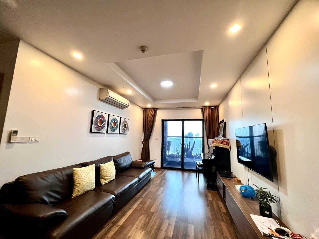 Căn hộ 3 phòng ngủ- Goldmark City, 136 Hồ Tùng Mậu. Tháng 6. 3