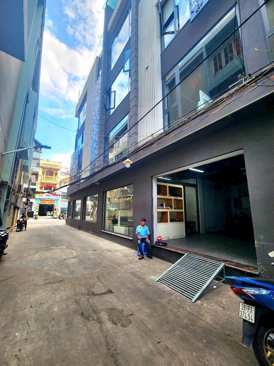 Hiếm! HXH chạy thông D2 Võ Oanh, P25 - ( 4 x 18,3m ) - 69m2 - 4 tầng - giá: 16 tỷ giảm còn 15,2 tỷ