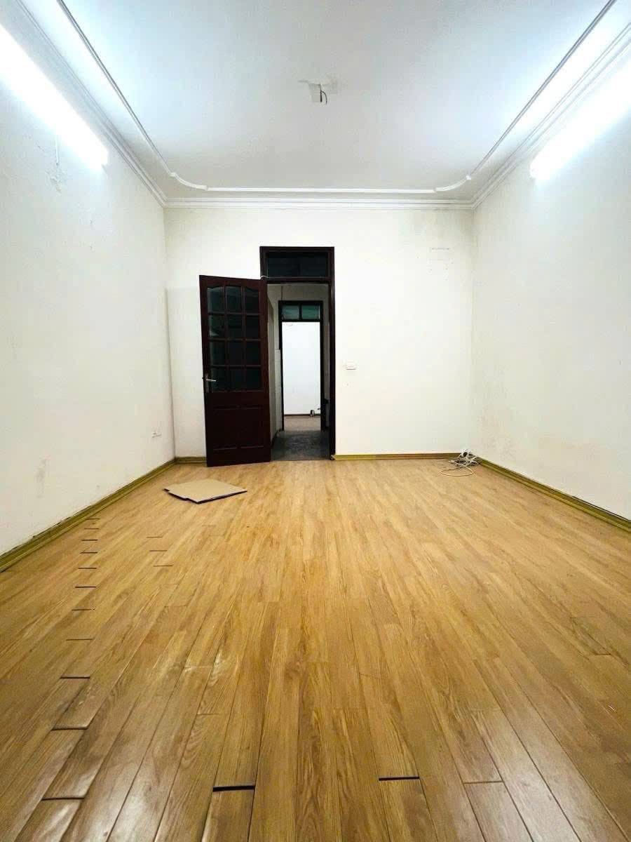 BÁN NHÀ PHÙNG CHÍ KIÊN CẦU GIẤY PHÂN LÔ QUÂN ĐỘI -KINH DOANH-Ô TÔ VÀO NHÀ 56M 17 TỶ 5