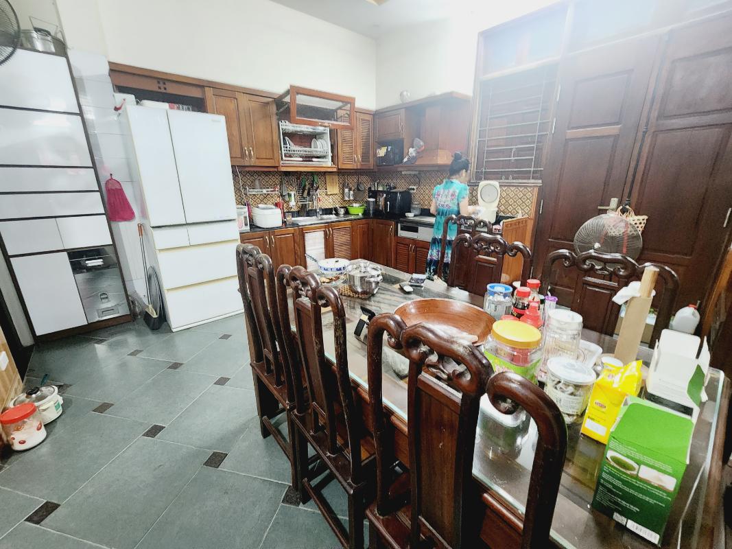Bán nhà Trung Kính, Cầu Giấy, ngõ ô tô, lô góc 2 thoáng, 60m2, 4 tầng, Mt 5.7m, chỉ 19 tỷ 3