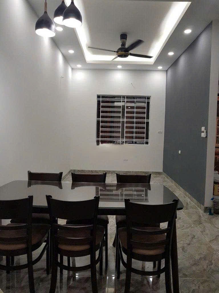 Cho thuê nhà riêng ngõ 61, Phố Phùng Chí Kiên, Cầu Giấy 35m x 6T giá 16tr, 5PN5VS 3