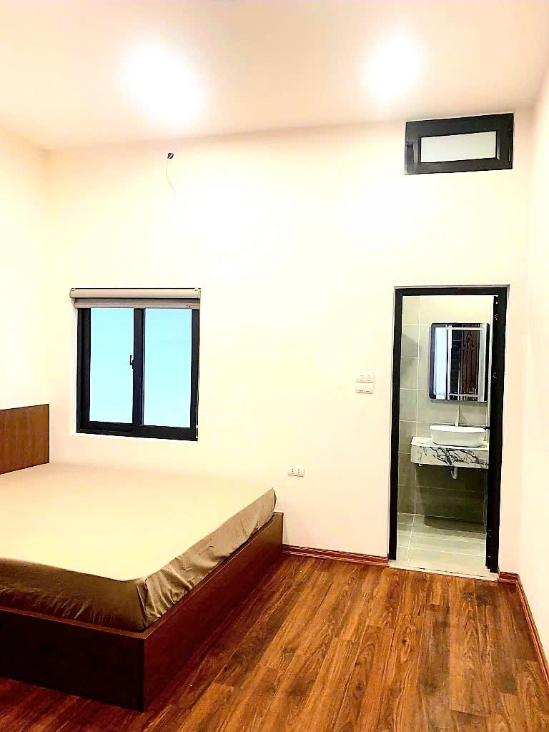 Bán nhà 48m2 Cổ Nhuế, Phạm Văn Đồng, Ngõ nông thoáng, Gần phố, Full nội thất, Ở hoặc cho thuê 6