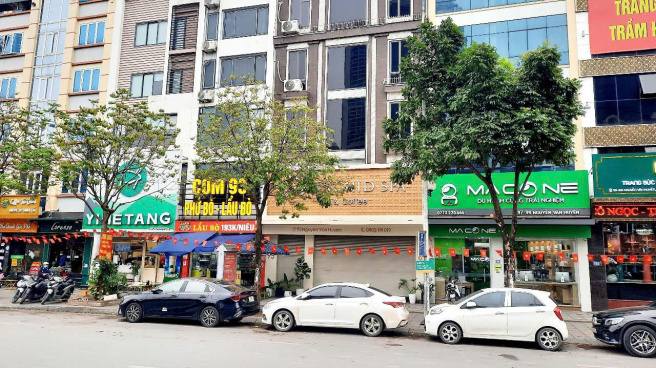 Cho thuê nhà MP Nguyễn Văn Huyên, Cầu Giấy THANG MÁY - VỈA HÈ - KD giá 19 triệu