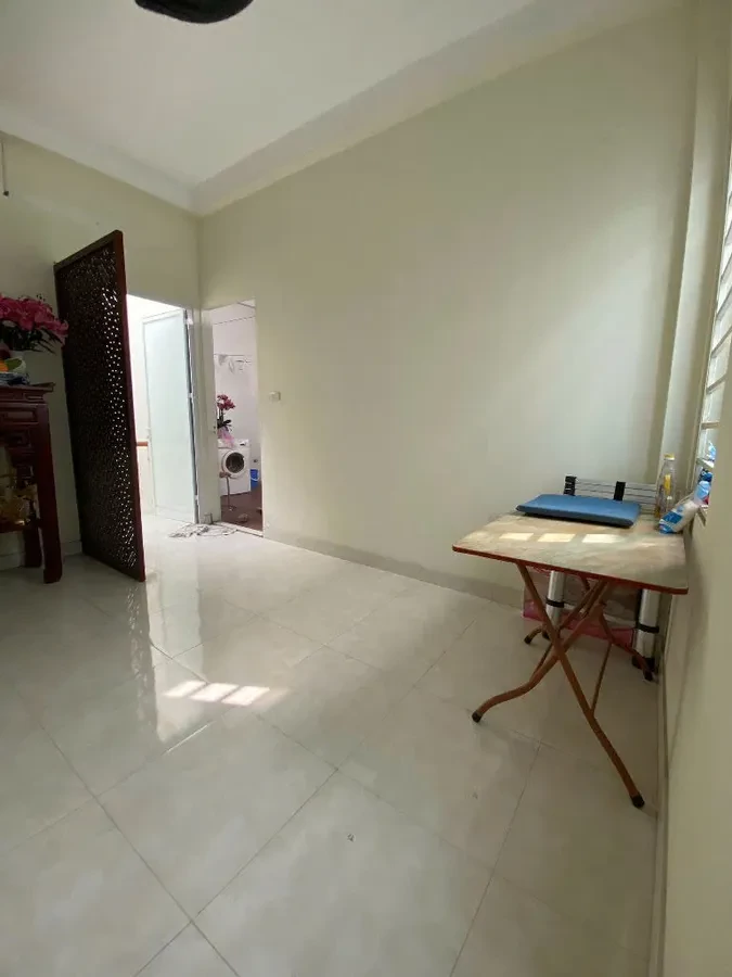 NHÀ ĐẸP Ở LUÔN Phố Nguyễn Văn Cừ-Long Biên 36m2 X 4 tầng,mặt tiền 3.7m, 7.5 tỷ Long Biên. 2