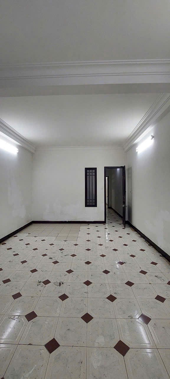 Giá đầu tư - hẻm nhựa 8m Nguyễn Gia Trí, Phường 25, BT - (4 x 20m) vuông vức - 4 tầng - giá 14.5 3