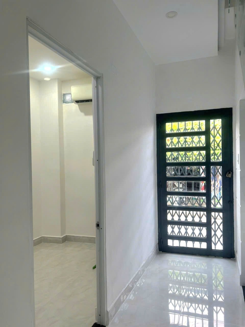 BÁN NHÀ ĐƯỜNG PHẠM VĂN CHIÊU GÒ VẤP -  2 TẦNG -  36M2 - Vuông Vức - CHỈ 4 TỶ 050. 4