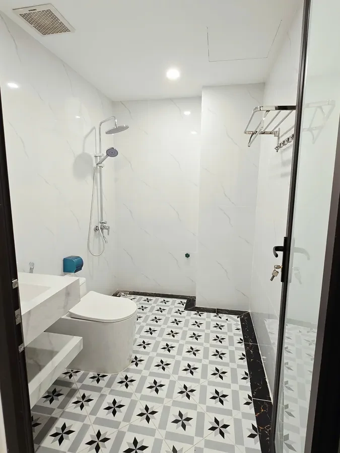 NHÀ MỚI 6 TẦNG THANG MÁY Ô TÔ VÀO Nguyễn Văn Linh 45M2, Mặt tiền 4m,10.35 tỷ Long Biên. 5