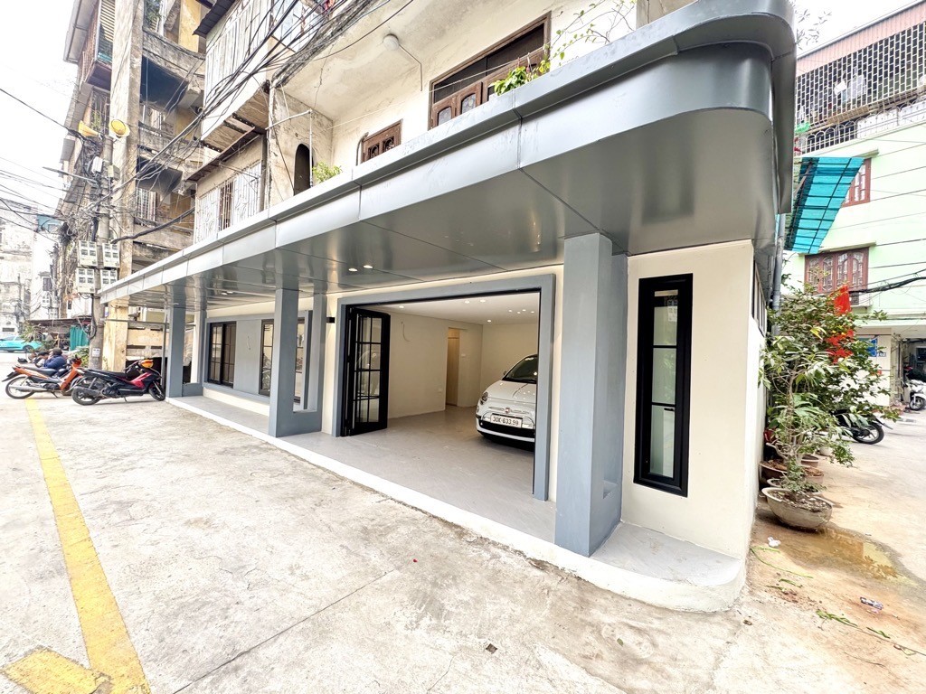 Cần bán Căn hộ chung cư đường Bùi Ngọc Dương, Phường Quỳnh Lôi, Diện tích 70m², Giá 5.4 Tỷ