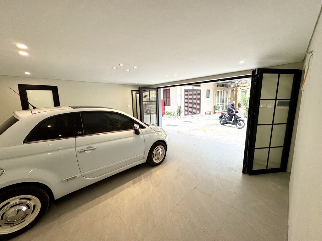 Cần bán Căn hộ chung cư đường Bùi Ngọc Dương, Phường Quỳnh Lôi, Diện tích 70m², Giá 5.4 Tỷ 2