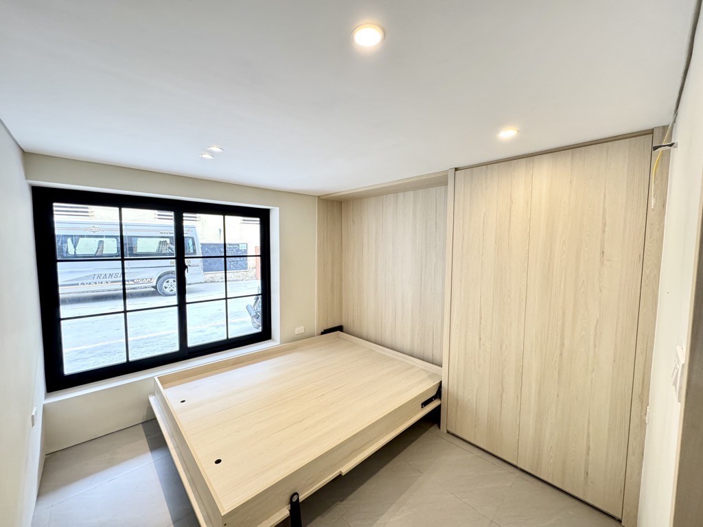 Cần bán Căn hộ chung cư đường Bùi Ngọc Dương, Phường Quỳnh Lôi, Diện tích 70m², Giá 5.4 Tỷ 3