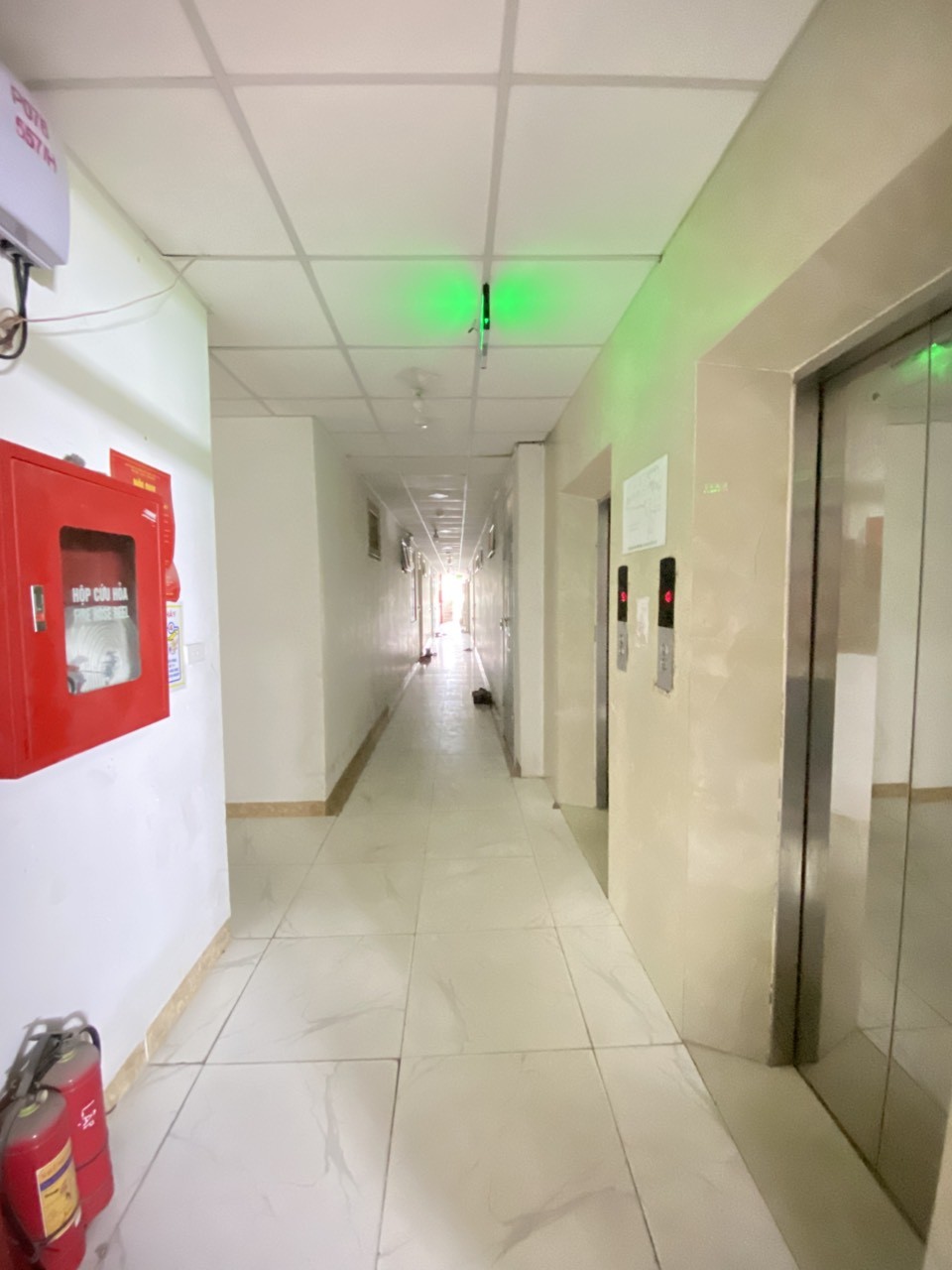 Bán căn hộ CCMN ngõ Hoàng Đạo Thành, Thanh Xuân 55m, 2 ngủ giá 1.9 tỷ, đường ô tô 5