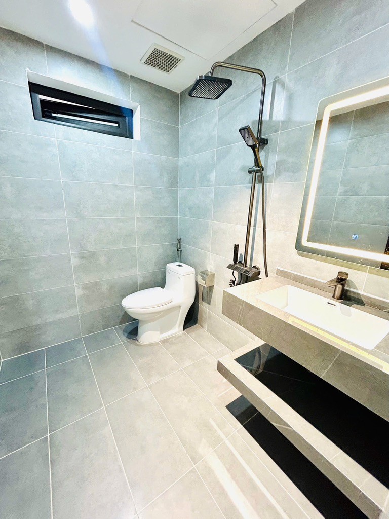 Cần bán Nhà mặt tiền đường Ngọc Hồi, Phường Thanh Trì, Diện tích 55m², Giá 13.5 Tỷ 3