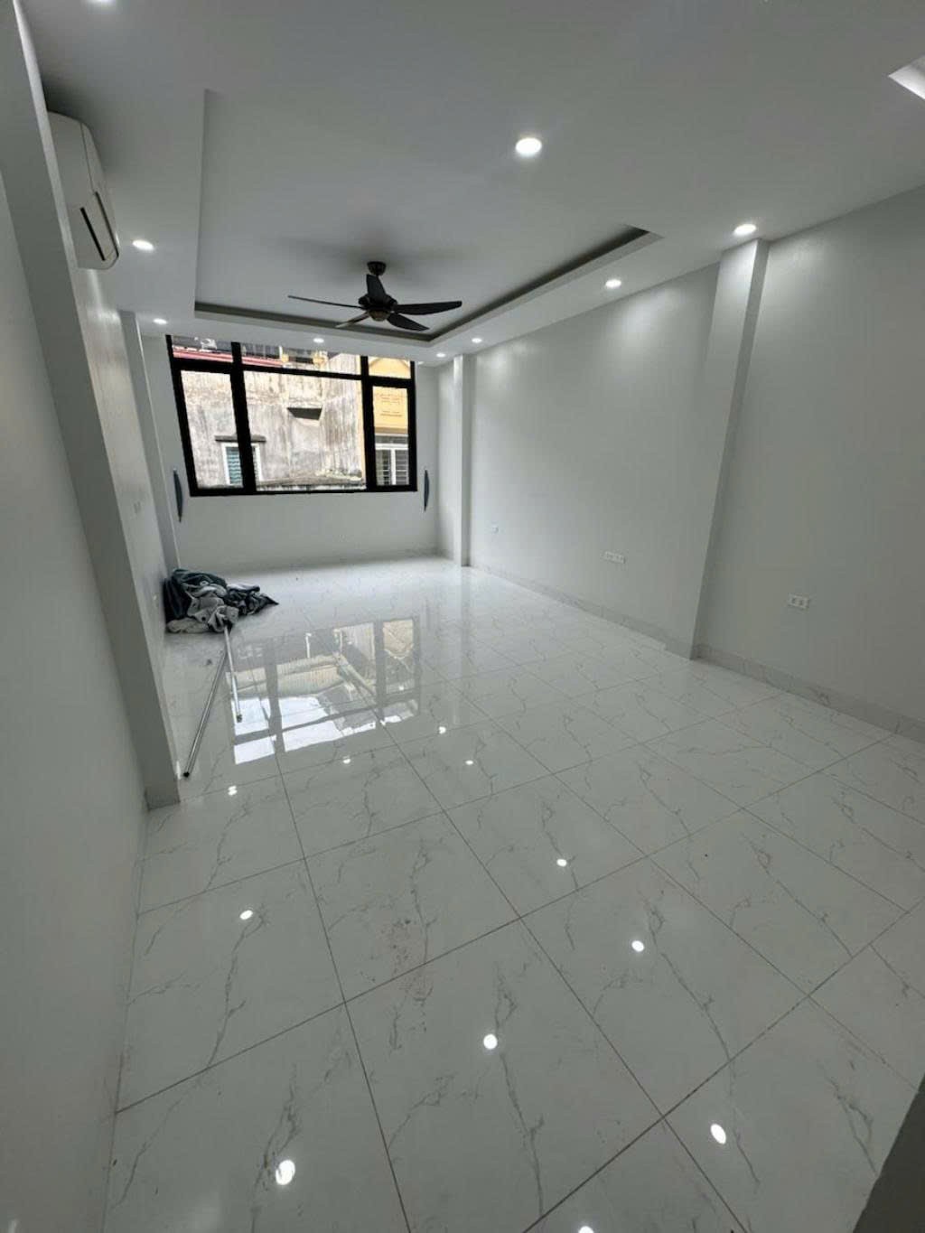 Cần bán Nhà mặt tiền đường Hoàng Mai, Phường Hoàng Văn Thụ, Diện tích 46m², Giá 8.9 Tỷ