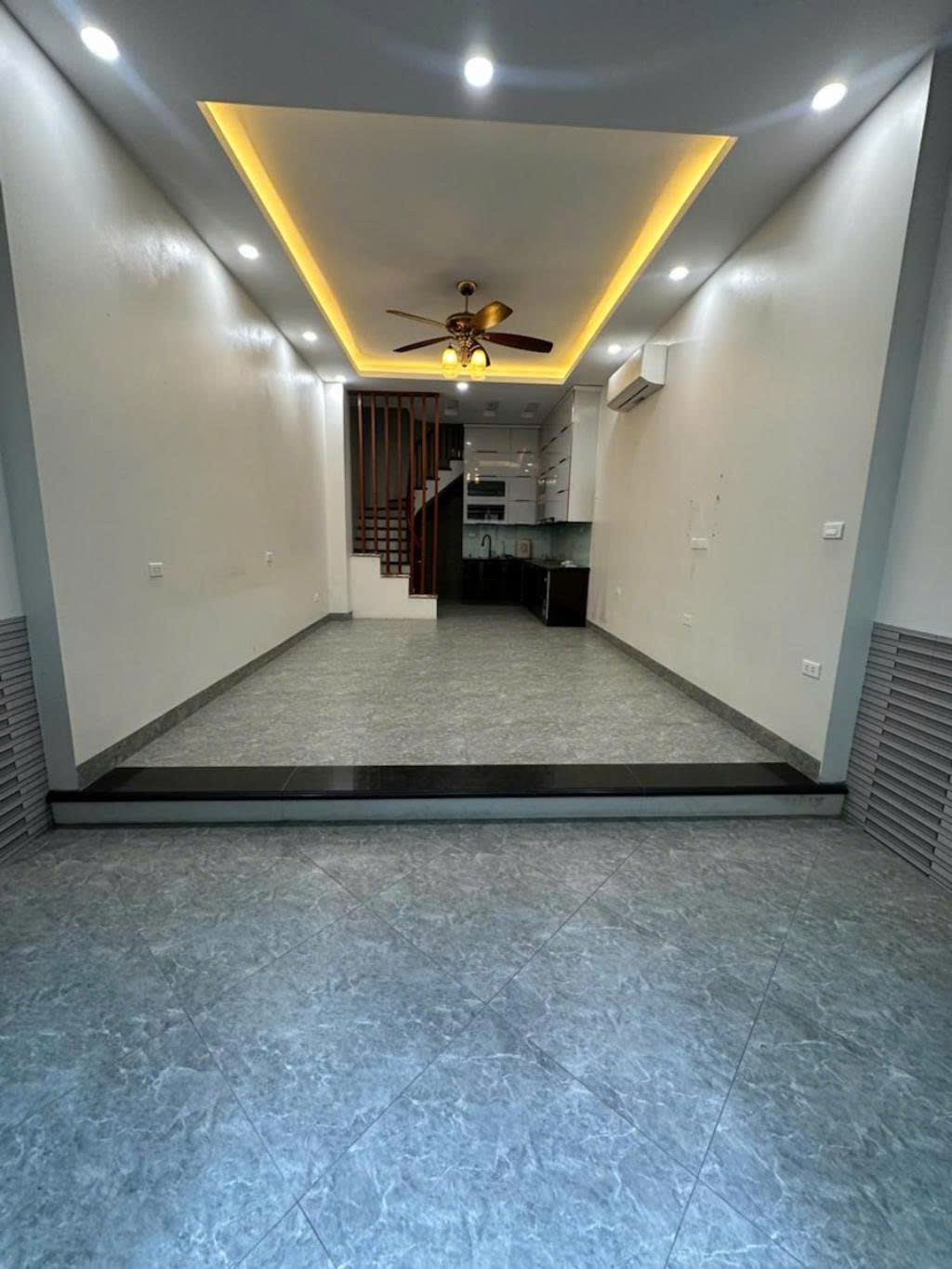 Cần bán Nhà mặt tiền đường Hoàng Mai, Phường Hoàng Văn Thụ, Diện tích 46m², Giá 8.9 Tỷ 3
