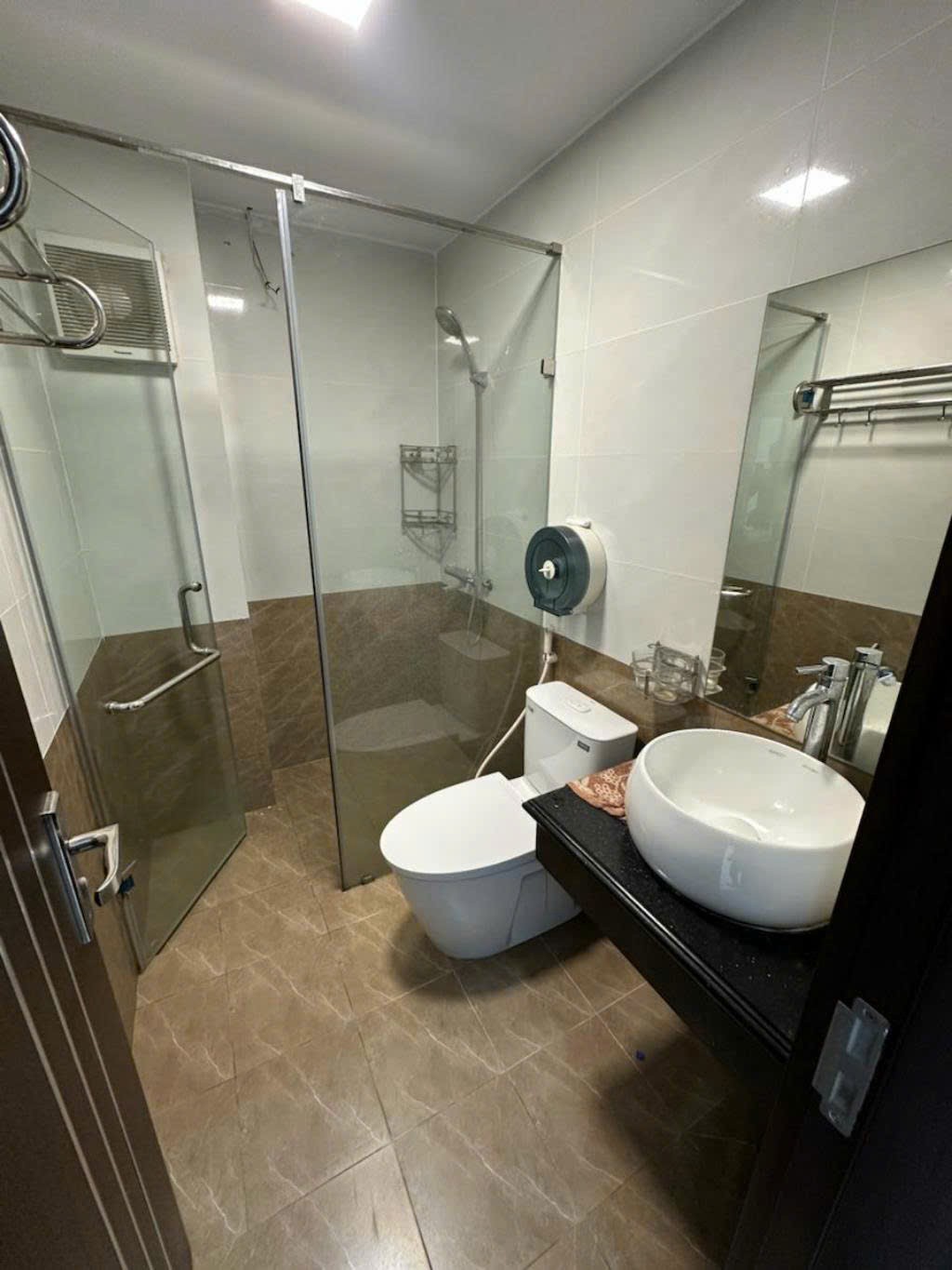 Cần bán Nhà mặt tiền đường Hoàng Mai, Phường Hoàng Văn Thụ, Diện tích 46m², Giá 8.9 Tỷ 5