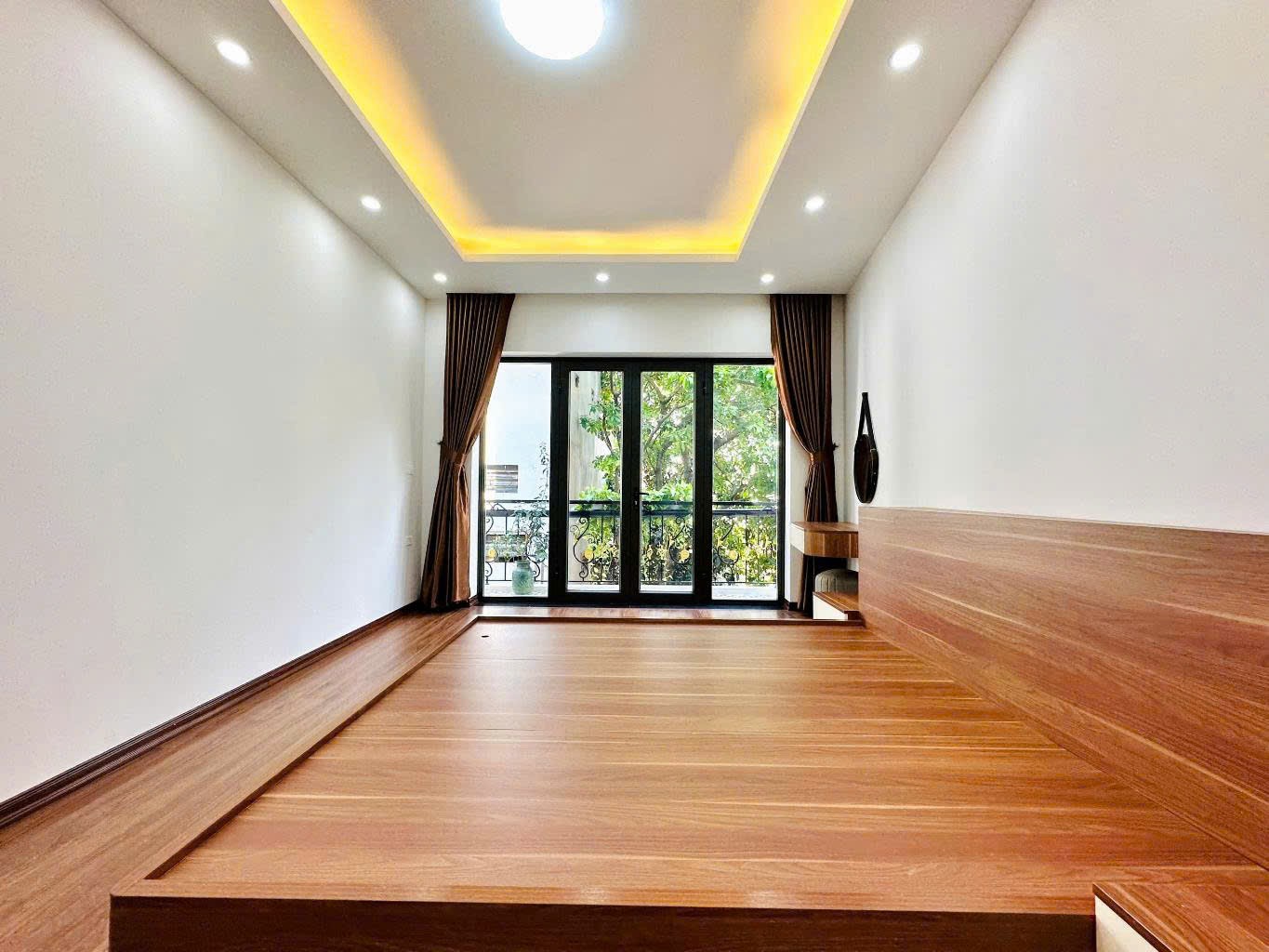 Cần bán Nhà mặt tiền đường Minh Khai, Phường Minh Khai, Diện tích 42m², Giá 8.6 Tỷ 3