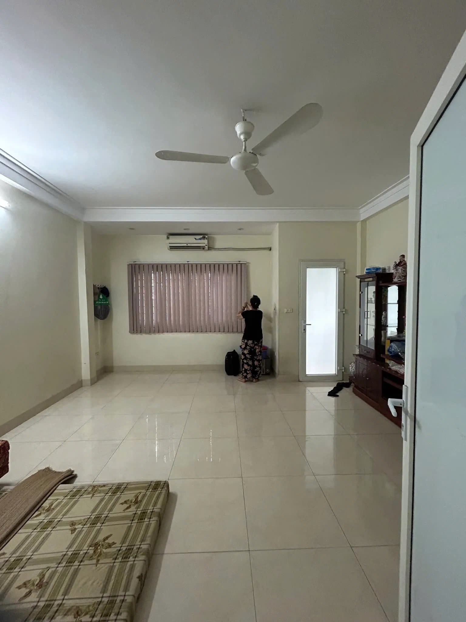 Bán Nhà  Ngõ Quỳnh 37m2. 4 tầng. mặt tiền 5.1m.  giá8.5 tỷ.  Hai Bà Trưng Hà Nội 2