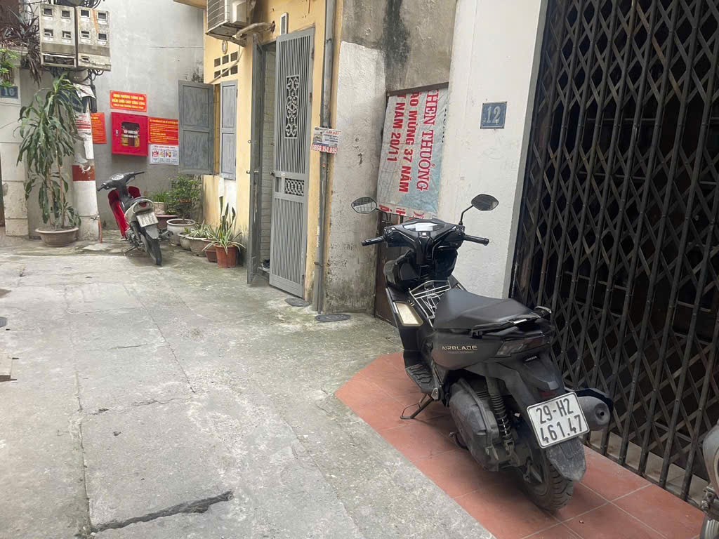 Cần bán Đất đường Trương Định, Phường Hoàng Văn Thụ, Diện tích 42m², Giá 6.9 Tỷ 2