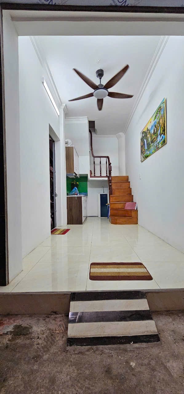 3.7 TỶ - 5 TẦNG - NHÀ ĐẸP Ở NGAY - KCBT CHẮC CHẮN - TRUNG TÂM ĐỐNG ĐA 3