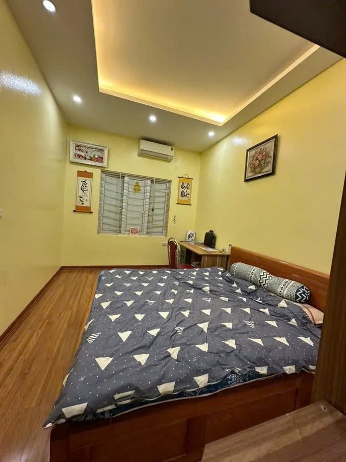 Bán Nhà Cẩm Văn 28m2. 5 tầng. mặt tiền 3.5m giá 6.8 tỷ Đống Đa Hà Nội 2