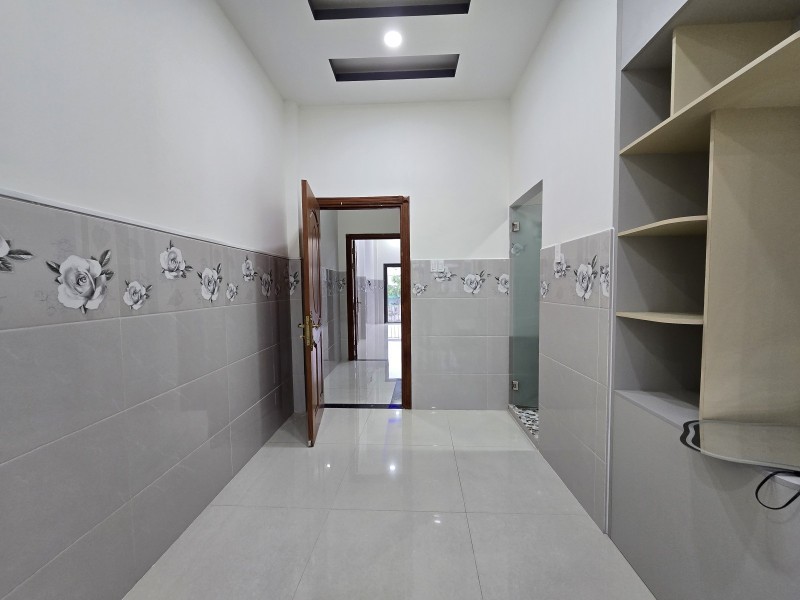 Bán nhà Mặt tiền ngay Lâm Văn Bền, Bình Thuận, Quận 7, 113m2 (5.1x22) 4 tầng, 16.5 tỷ 2