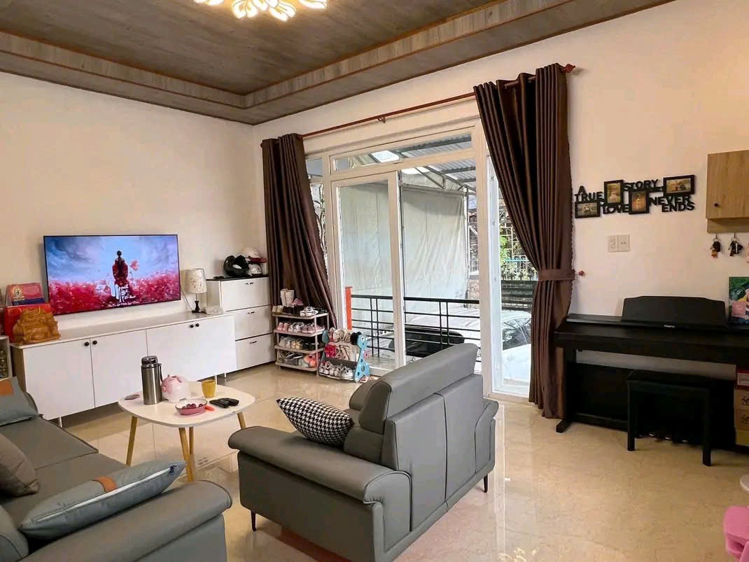 BÁN NHÀ MẶT TIỀN ĐƯỜNG HOÀNG DIỆU - PHƯỜNG 5 - TP ĐÀ LẠT Sổ Riêng Xây Dựng - Nhà Hoàn Công