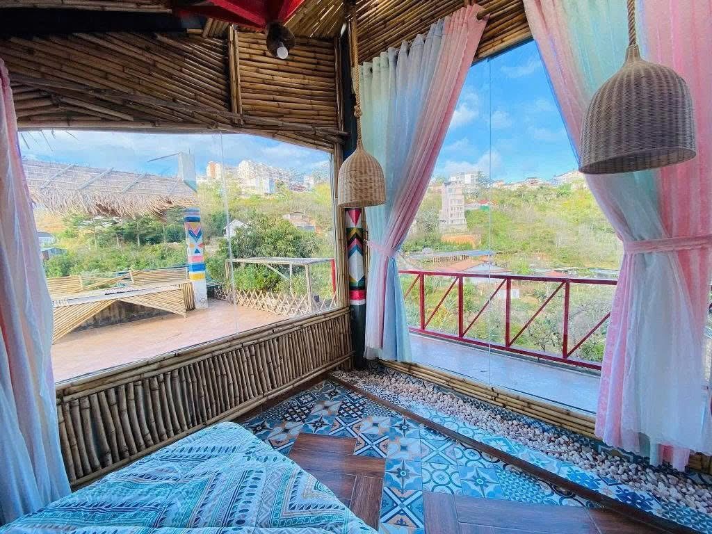 CẦN TIỀN BÁN GẤP HOMESTAY 18 PHÒNG ĐƯỜNG HOÀNG HOA THÁM, ĐÀ LẠT 481m2 GIÁ 17 TỶ