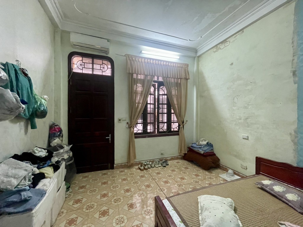 Cần bán Nhà mặt tiền đường Giáp Bát, Phường Giáp Bát, Diện tích 57m², Giá 10 Tỷ 2