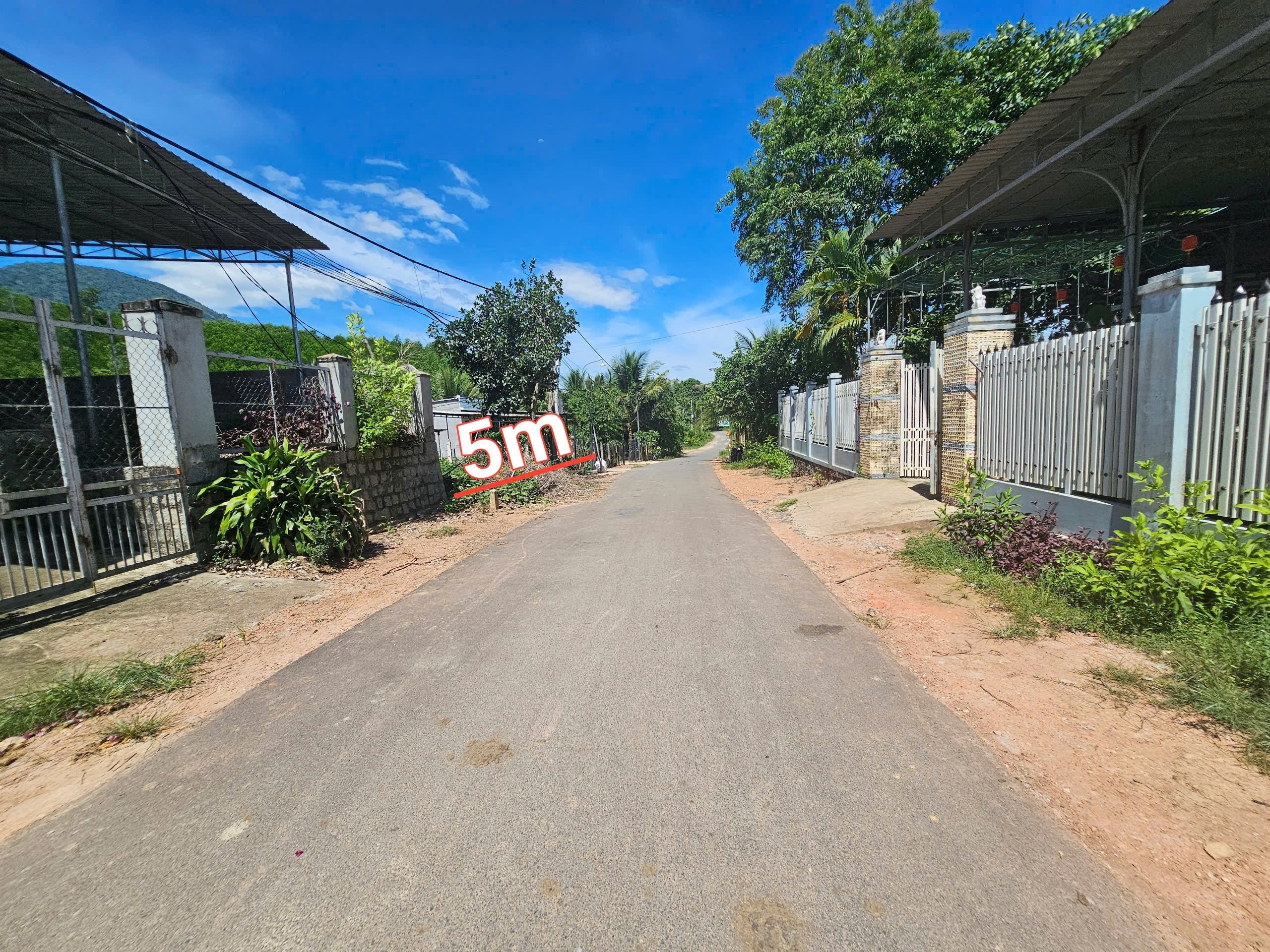 Bán đất Diên Xuân thôn Xuân Trung mặt tiền đường nhựa QH 16m - đường vào hồ Đồng Mộc
