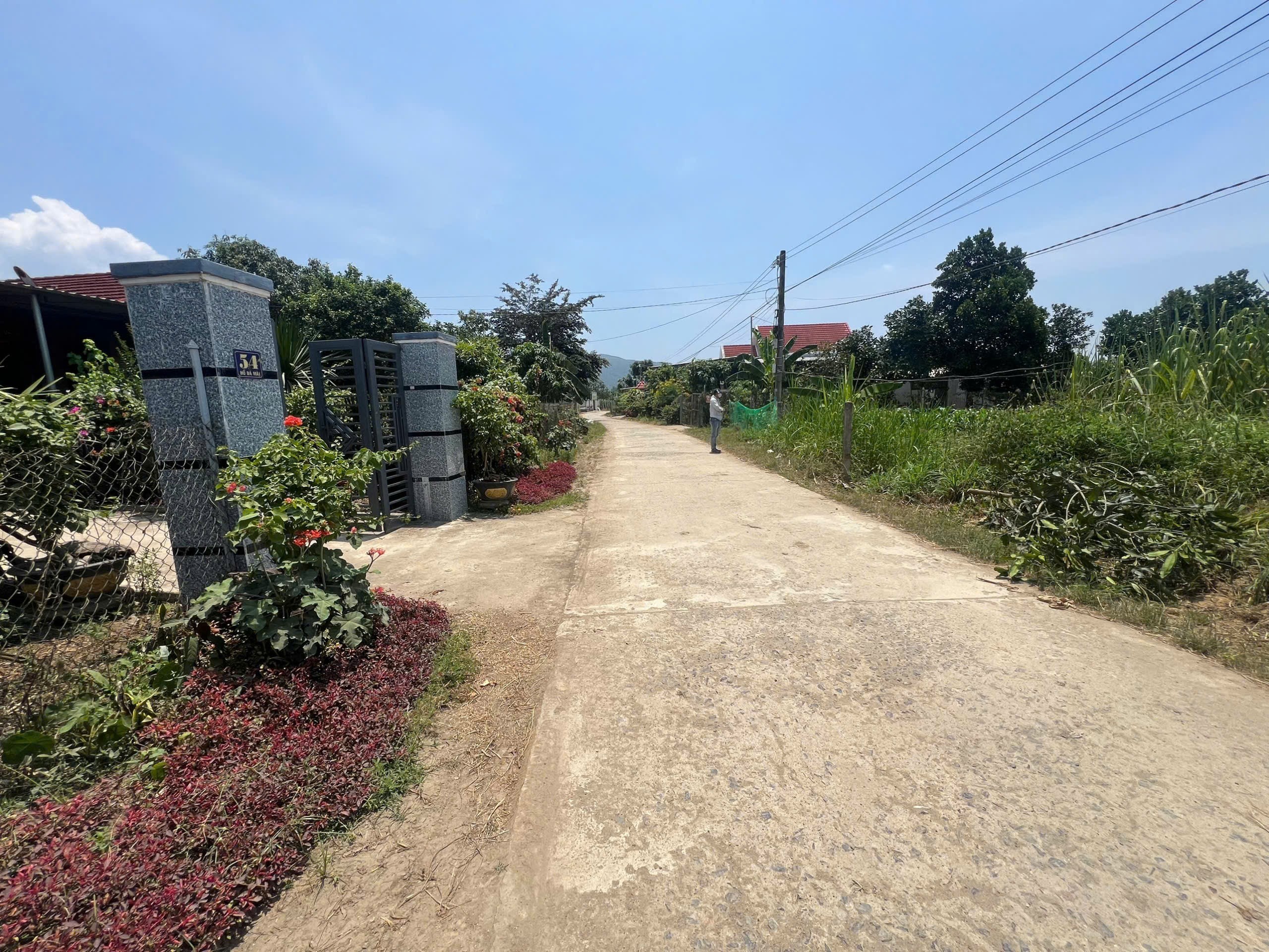 Bán đất Diên Lâm mặt đường bê tông liên thôn gần hồ Đá Mài 6