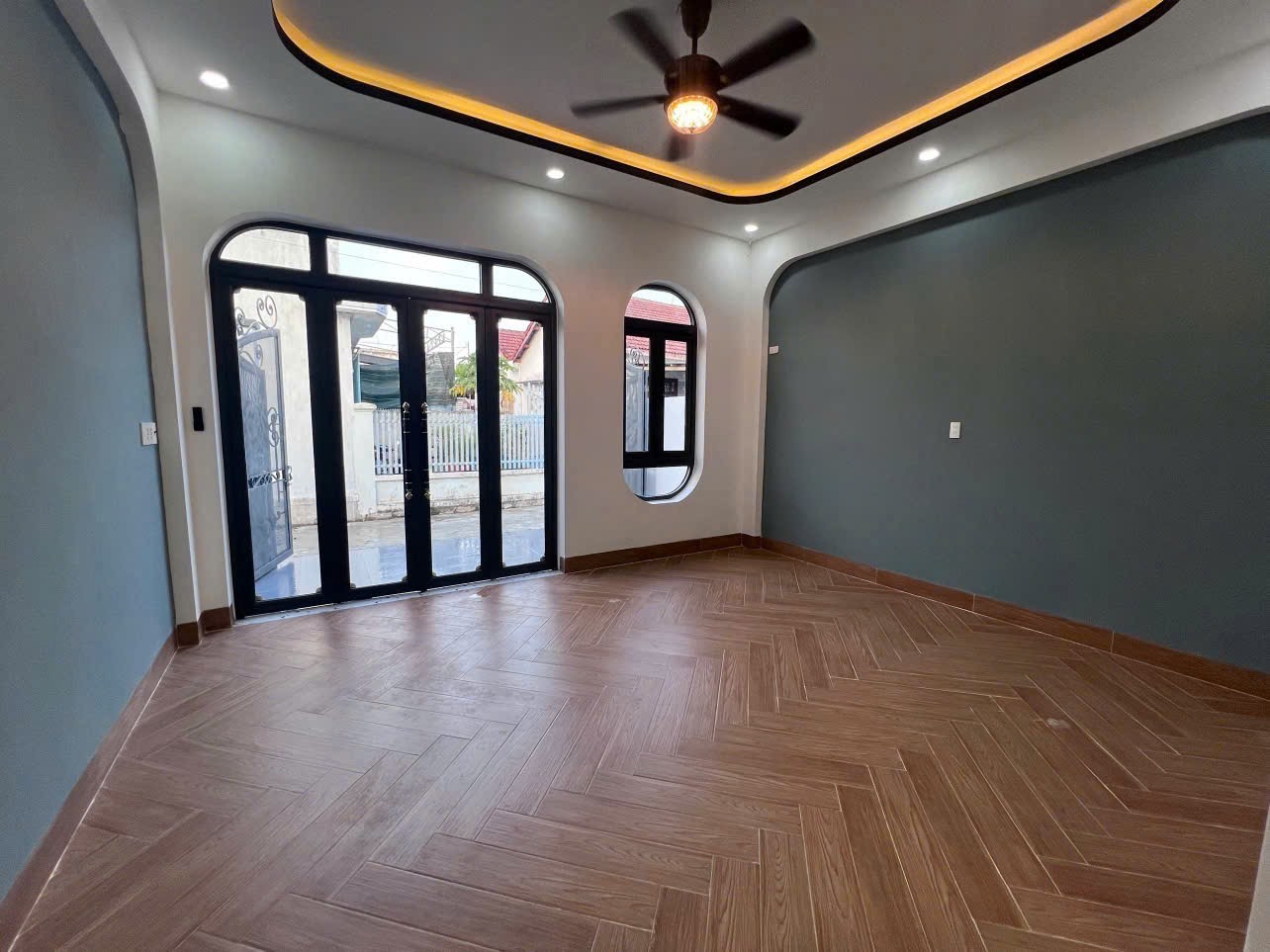Bán nhà Diên Điền mới xây ngay bên hông Uỷ ban xã 6