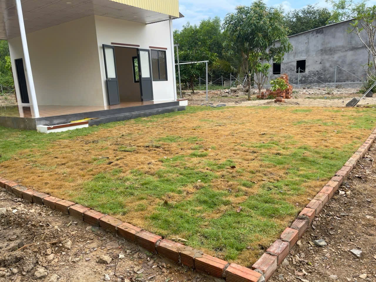 Bán căn nhà vườn Diên Đồng trong khu dân cư đông đúc - đường thông ngay sau lưng nhà văn hoá thôn 7