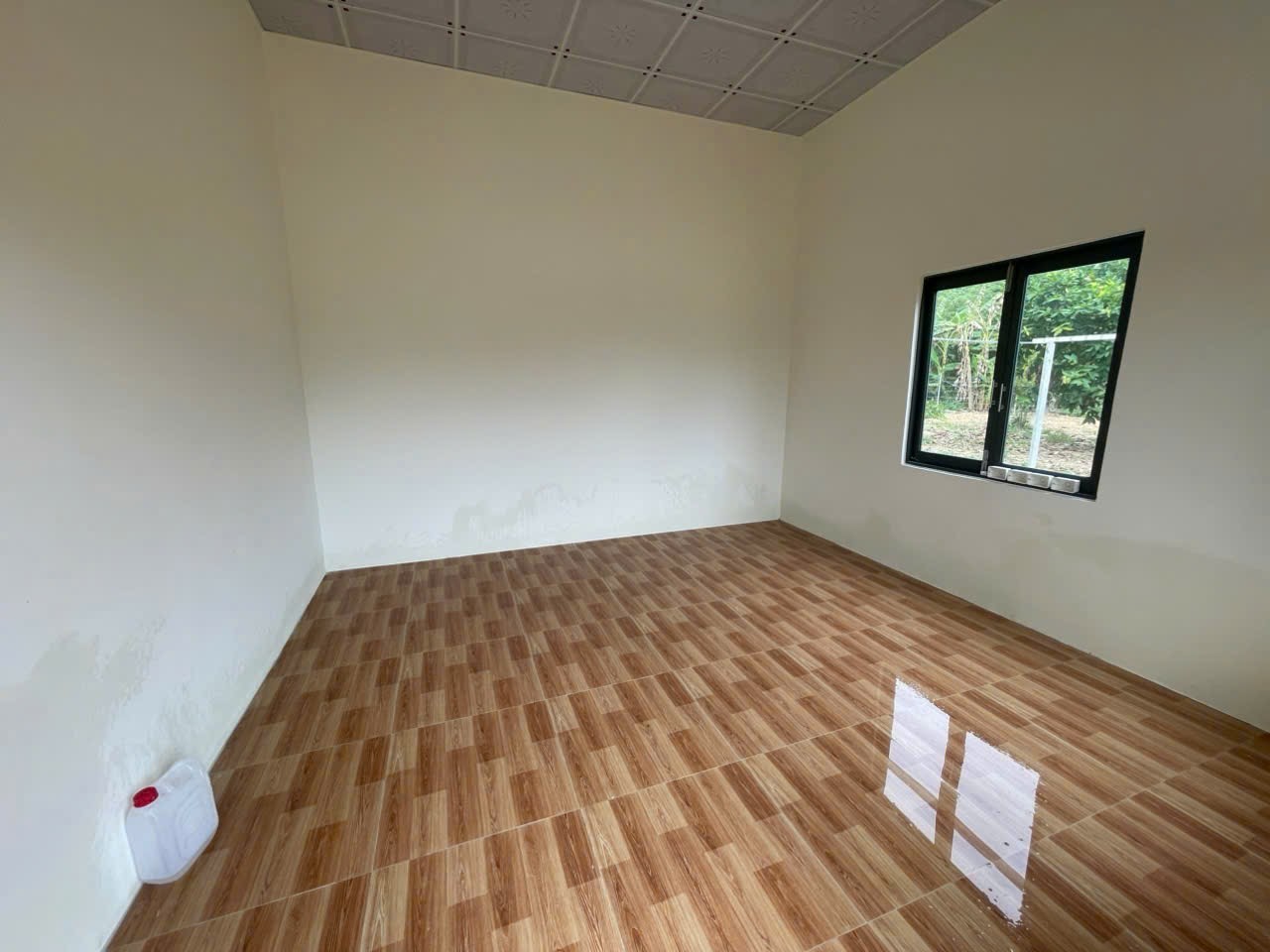 Bán căn nhà vườn Diên Đồng trong khu dân cư đông đúc - đường thông ngay sau lưng nhà văn hoá thôn 8