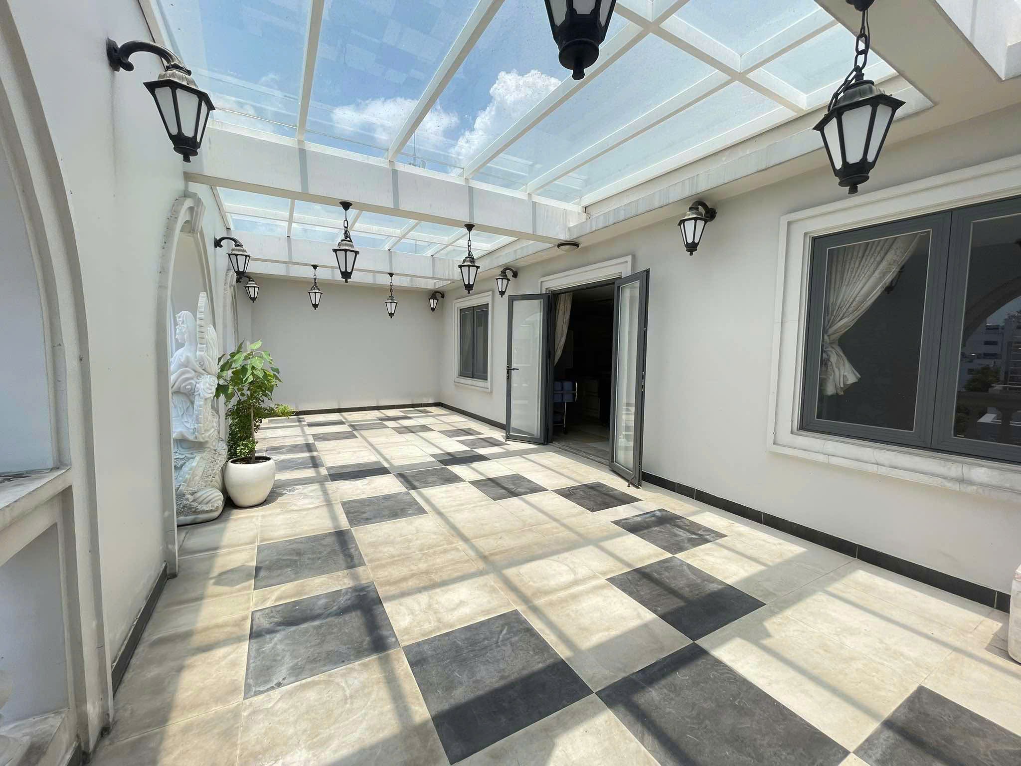 TOÀ NHÀ VĂN PHÒNG 1 HẦM 7 TẦNG 1200m2 SÀN – TRUNG TÂM QUẬN 10 – ĐƯỜNG SƯ VẠN HẠNH 7