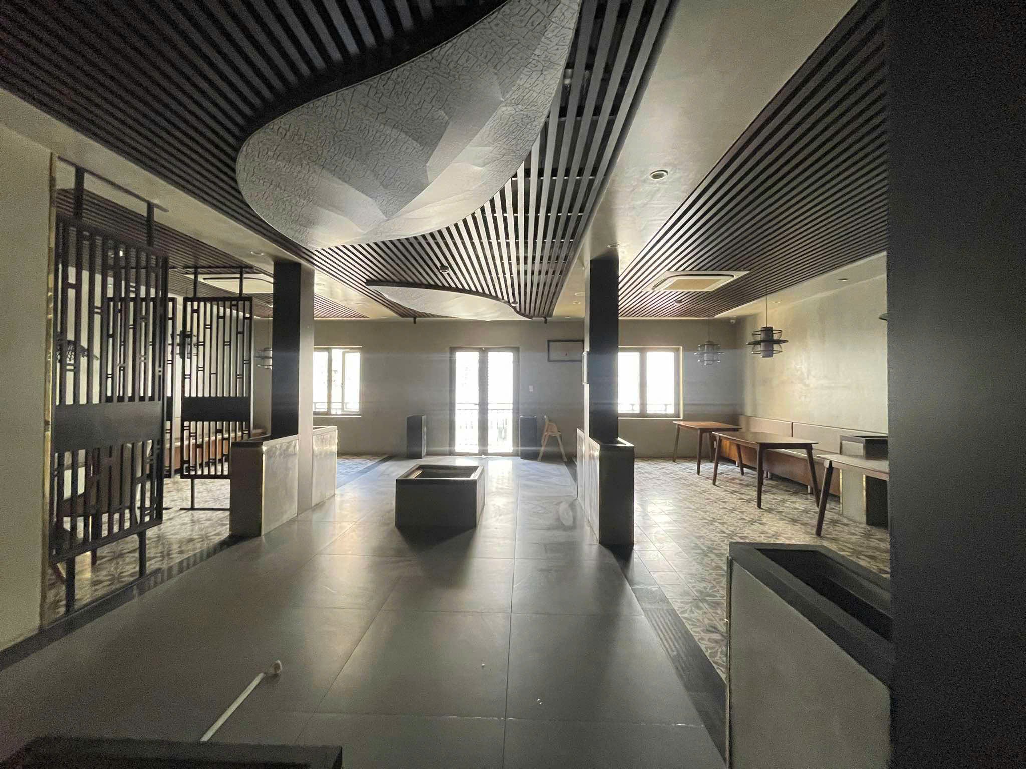 TOÀ NHÀ VĂN PHÒNG 1 HẦM 7 TẦNG 1200m2 SÀN – TRUNG TÂM QUẬN 10 – ĐƯỜNG SƯ VẠN HẠNH 6