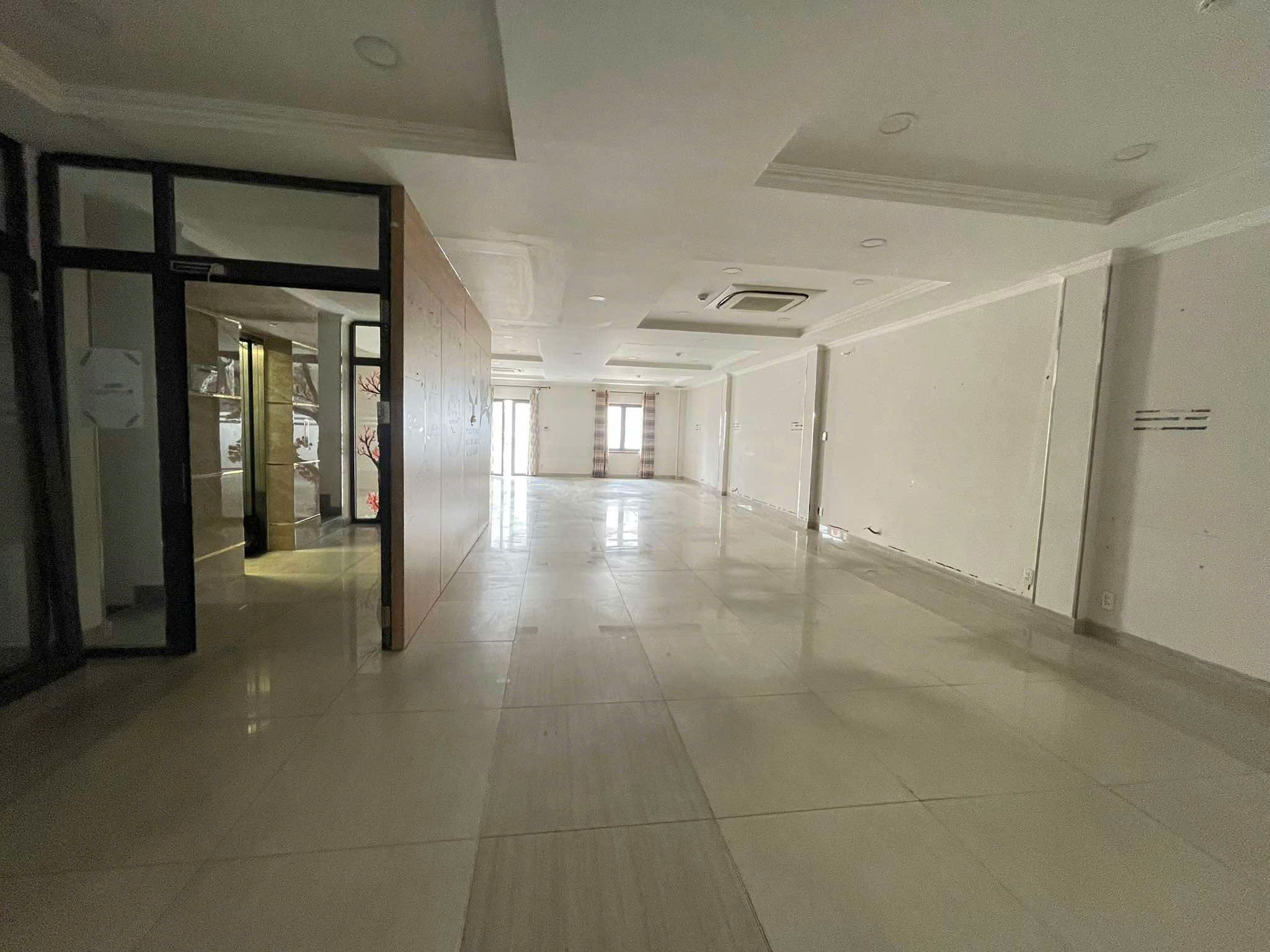 TOÀ NHÀ VĂN PHÒNG 1 HẦM 7 TẦNG 1200m2 SÀN – TRUNG TÂM QUẬN 10 – ĐƯỜNG SƯ VẠN HẠNH 2