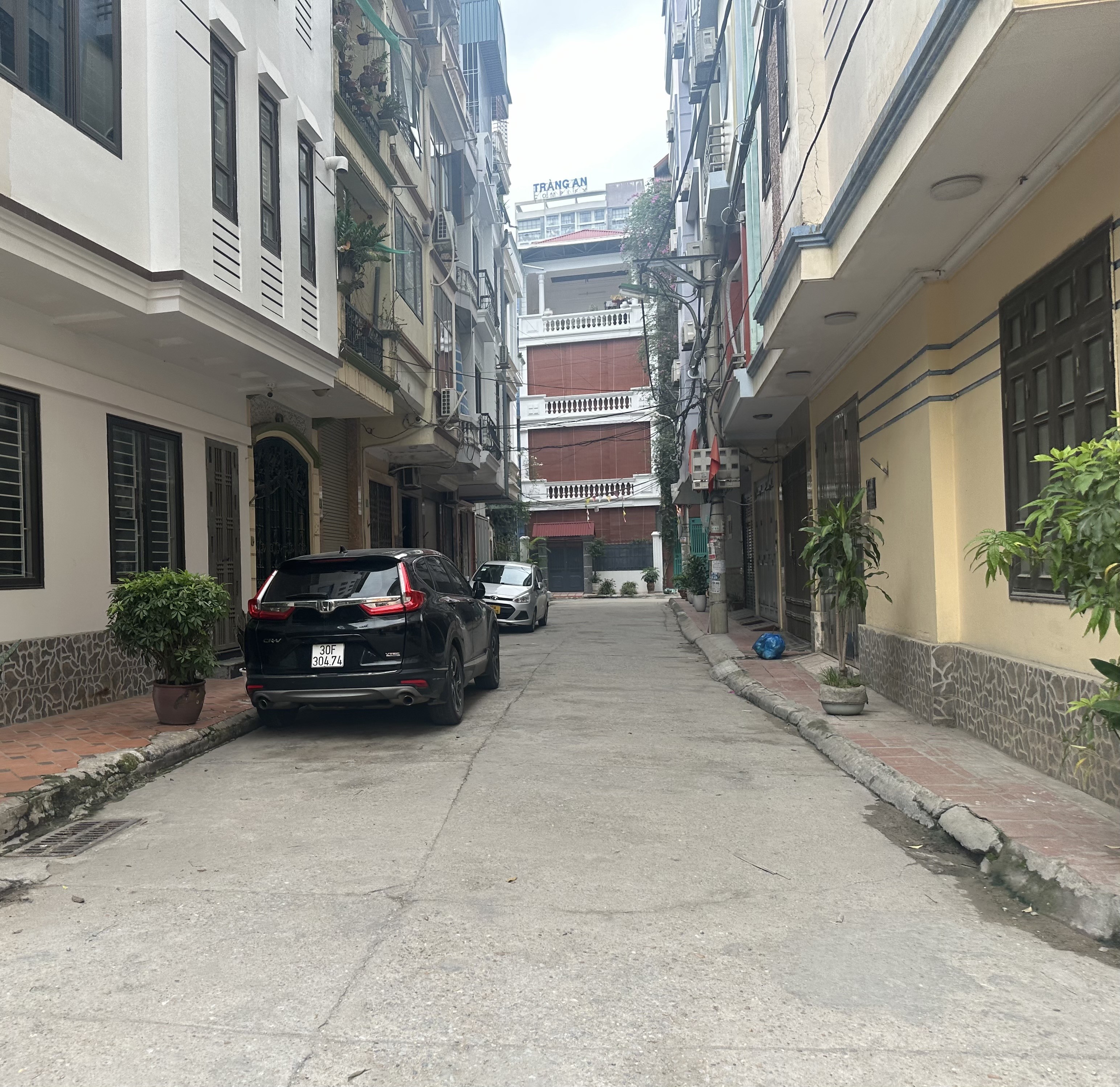 Bán nhà - Phùng chí kiên , 60m2 , 5 tầng ,vỉa hè ô tô kinh doanh - giá tốt 3