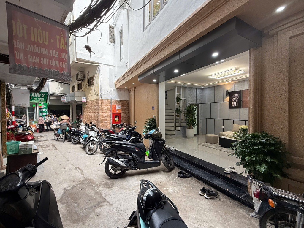 Cần bán Nhà mặt tiền đường Nguyễn Cao, Phường Đống Mác, Diện tích 38m², Giá 9.5 Tỷ 2