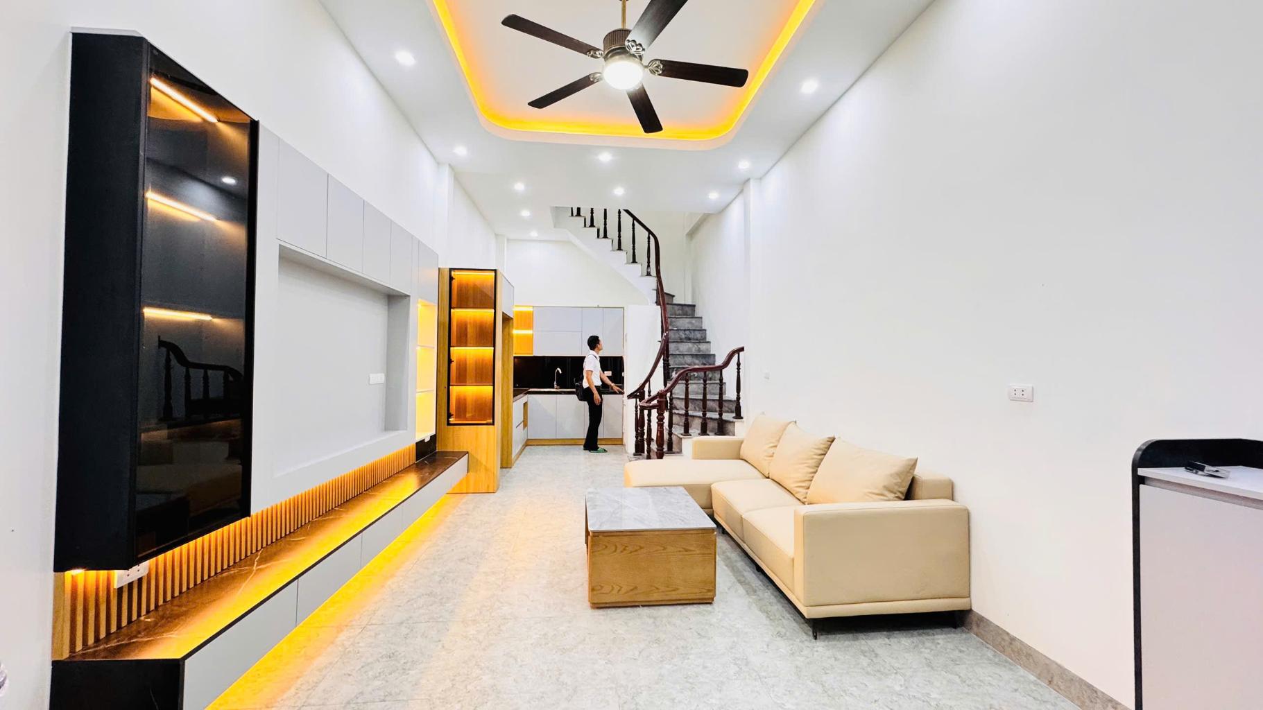 Bán nhà Khương Hạ, Thanh Xuân- Nhà dân xây đẹp lung linh- 3 bước ô tô tránh- 40m