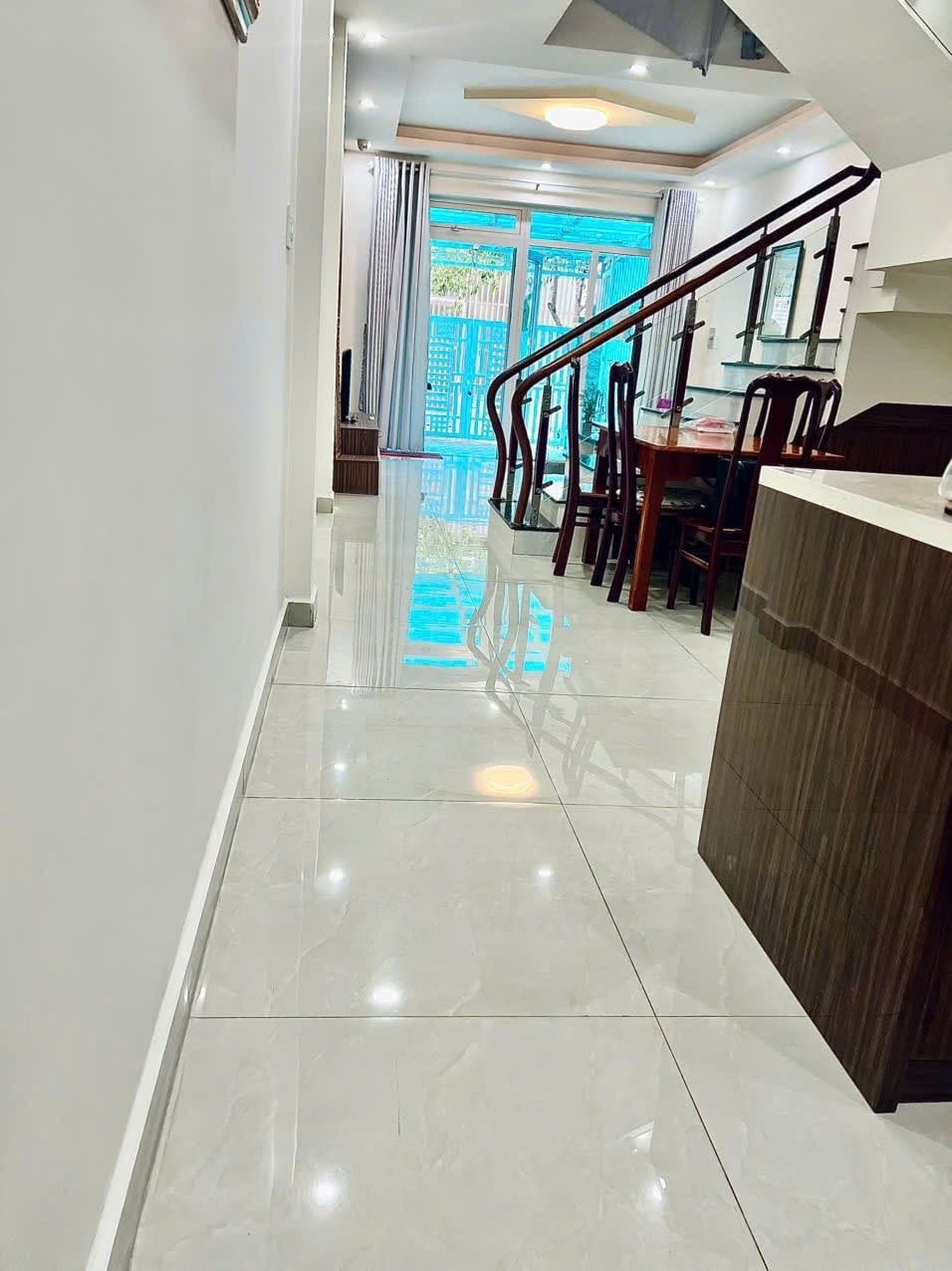 CẦN TIỀN BÁN GẤP NHÀ SRXD ĐƯỜNG KIM ĐỒNG, ĐÀ LẠT GIÁ 6.5 TỶ 2