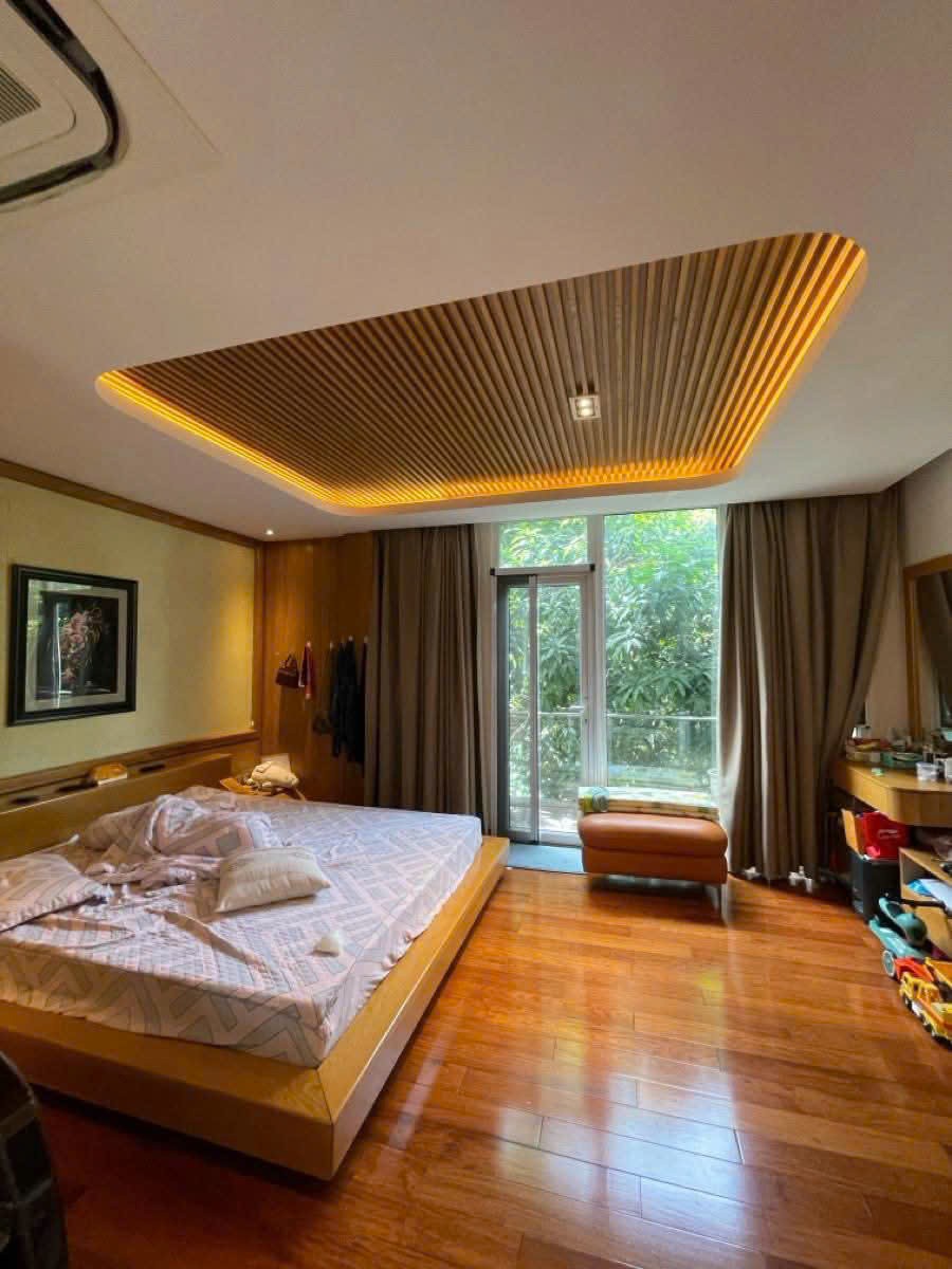 Tôi bán nhà liền kề KĐT Văn Phú cạnh công viên Hà Đông 80m2 chỉ 15.28 tỷ. LH 0989626116 3