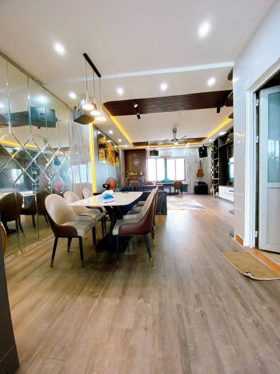 Tôi bán nhà Mặt phố Lê Lợi kd sầm uất gần chợ Hà Đông 65m2 chỉ 16.x tỷ. LH 0989626116 3