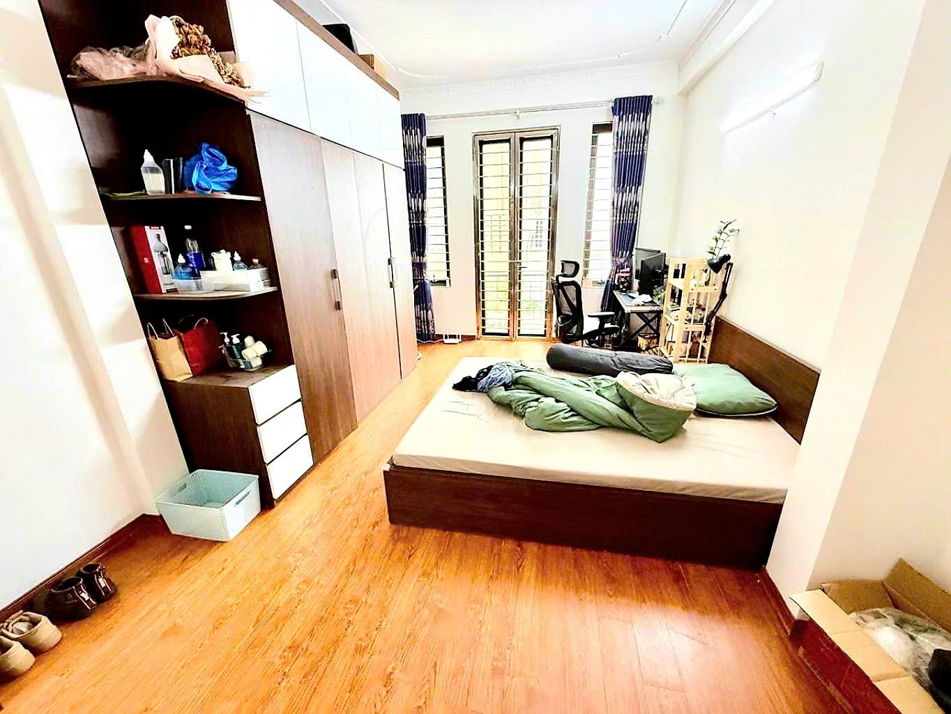 Bán nhà 45m2 phố Đào Tấn, Ba Đình, Gần phố, Ngõ thông, Full nội thất, Nhà đẹp ở luôn 3