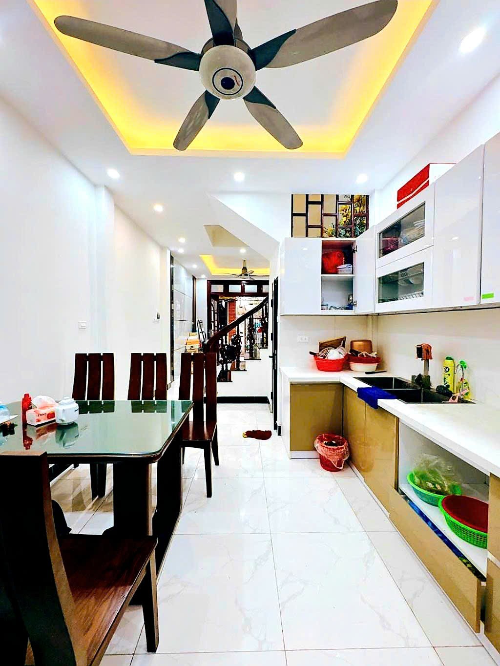 Bán nhà 45m2 phố Đào Tấn, Ba Đình, Gần phố, Ngõ thông, Full nội thất, Nhà đẹp ở luôn 4