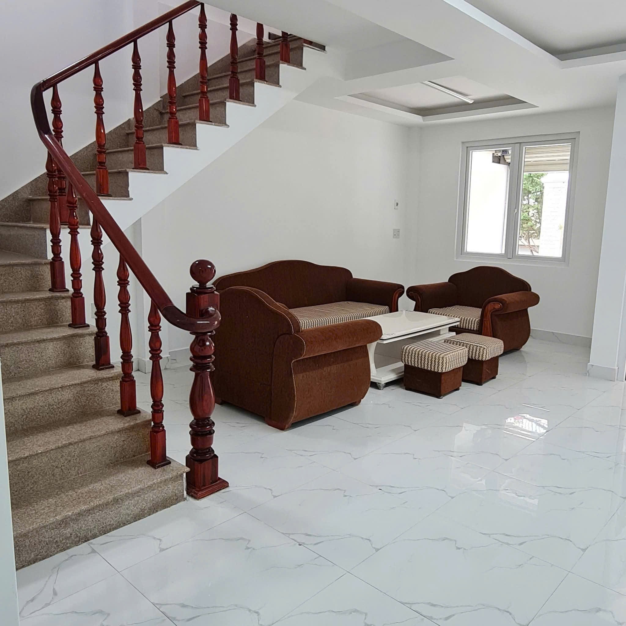 CẦN BÁN NHÀ ĐẸP CÁCH CHỢ NGÔ QUYỀN 100m TRUNG TÂM TP. ĐÀ LẠT – VỊ TRÍ ĐẸP 2