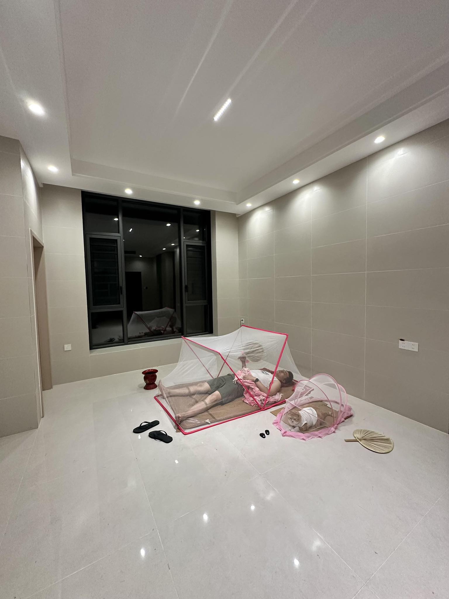 BÁN NHÀ 5 TẦNG MẶT NGÕ HOÀNG QUỐC VIỆT, QUẬN CẦU GIẤY, KINH DOANH CỰC ĐỈNH, VỈA HÈ RỘNG, VỊ TRÍ 2