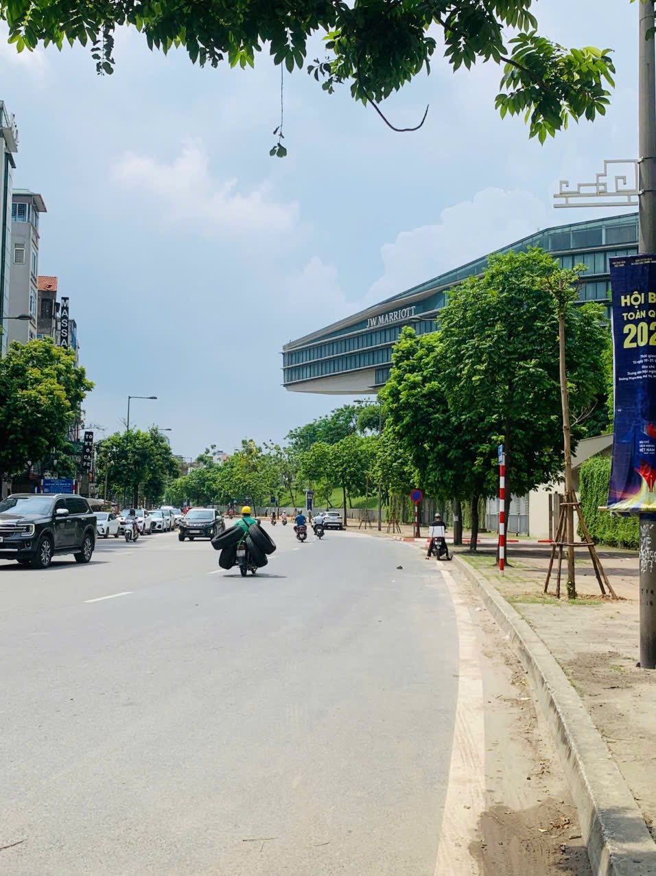 BÁN NHÀ TRUNG TÂM QUẬN NAM TỪ LIÊM 9 TẦNG MỚI XÂY THANG MÁY 4 MẶT THOÁNG KINH DOANH- VĂN PHÒNG GIÁ 2